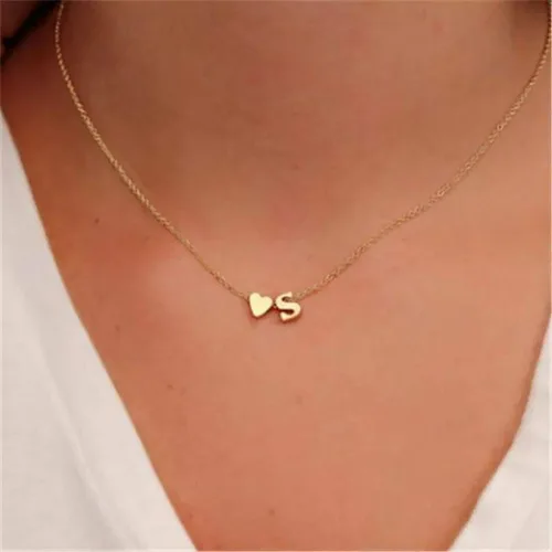 Miniatura 4 de Glimmerst - Collar de corazón con inicial, acero inoxidable chapado en oro de 18 quilates, collar de corazón pequeño con letra inicial