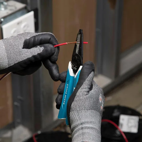 Miniatura 9 de Klein Tools 80089 Kit de Destornillador Multi-Bit y Alicates, Fabricado en Estados Unidos, con Pelacables, Cinta Métrica y Accesorios