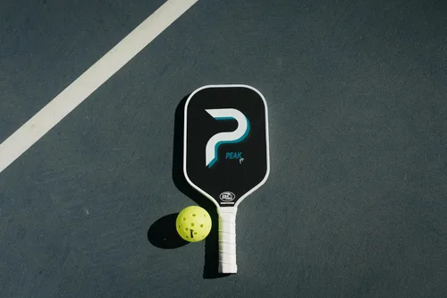 Miniatura 2 de Peak Pro USA Pickleball - Pala de pickleball aprobada por Peak Pro USA - T700 de fibra de carbono cruda con agarre acolchado, 0.63 pulgadas