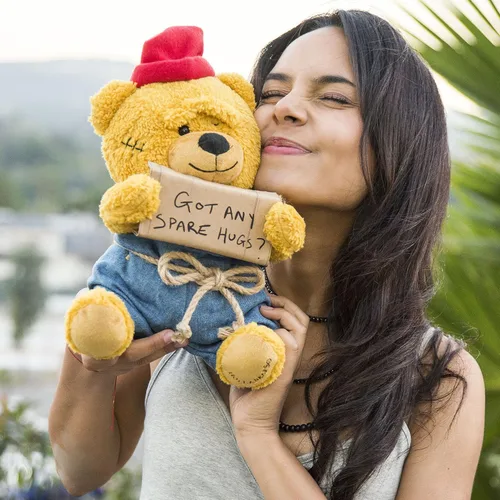 Miniatura 4 de Hollabears Oso de peluche para el día de San Valentín Hobo Got Any Spare Hugs de 10 pulgadas