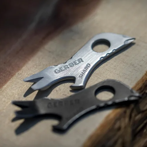 Miniatura 5 de Gerber Gear Shard - Llavero abrebotellas 7 en 1, multiherramienta con destornillador, regalos para papá, padres y hombres de hija, esposa o hijo