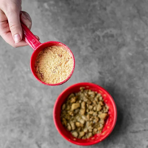 Miniatura 5 de Lucky Premium - Gránulos de atún – Decoración de comida para perros hecha con atún real, condimento para añadir sabor a cada comida (16 onzas)
