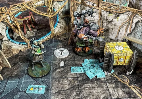 Miniatura 5 de Core Space First Born: in the Line of Fire Expansion - Battle Systems Cooperative/Solo SciFi Dungeon Crawler Juego de mesa