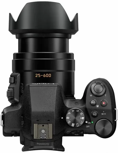 Miniatura 5 de Cámara digital de zoom largo Panasonic LUMIX FZ300 con características de 12.1 megapíxeles, sensor de 1/2.3 pulgadas, video 4K, WiFi, cuerpo