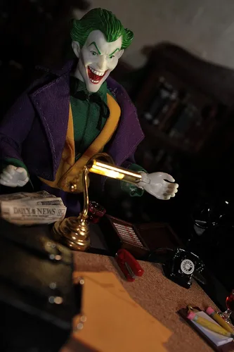 Miniatura 13 de DC Comics - Figura de acción de The Joker de 8 pulgadas