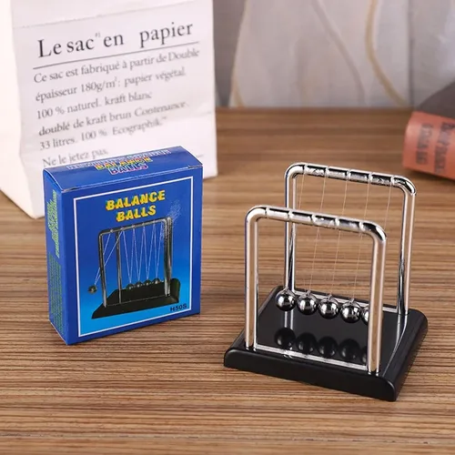 Miniatura 6 de Cuna de Newton Bolas de Equilibrio, Bolas de Péndulo con Base Negra, Péndulo Cuna de Newton, Decoración de Escritorio para Hombres, Juguetes
