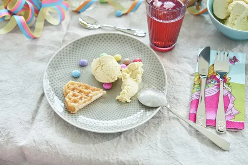 Miniatura 2 de ZWILLING Juego de cubiertos para niños, 4 uds., para niños a partir de 3 años, acero inoxidable 18/10, Bino, 5.9 x 3.9 x 0.8 in, plata