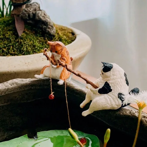 Miniatura 3 de Leadigol Figura de pesca de gato, mini linda estatua de gato, decoración de pecera, adornos para acuario, figuras en miniatura, estatuas