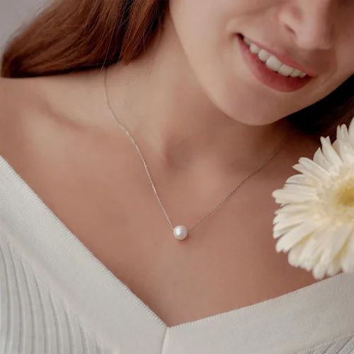 Miniatura 4 de DIBOLA Delicados collares de perlas para mujer, chapado en oro de 14 quilates, bonito collar de perlas individuales, elegante gargantilla de perlas
