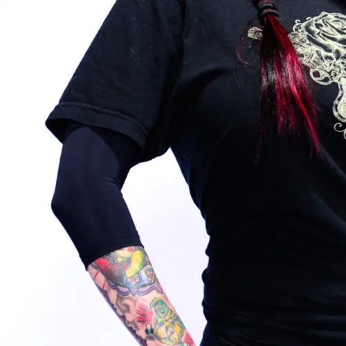 Miniatura 8 de Tat2X Ink Armor - Funda para tatuaje de 3/4 brazos, agarre antideslizante, fabricado en Estados Unidos, capuchino, ML (manga de un solo brazo/codo)