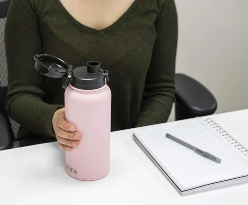 Miniatura 9 de MIRA - Botella de agua de acero inoxidable con tapa y popote sin BPA; cuenta con aislamiento al vacío que mantiene el frío durante 24 horas