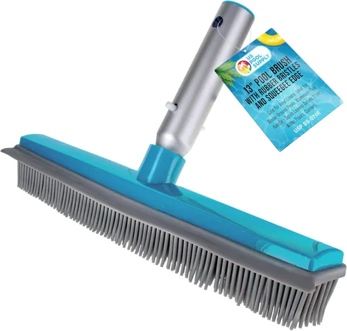 U.S. Pool Supply Cepillo de piscina de 13 pulgadas con cerdas de goma y borde de escobilla – Seguro para revestimientos de vinilo, ideal para