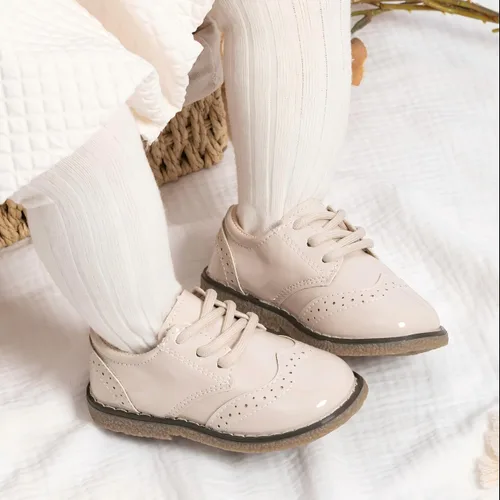 Miniatura 17 de KIDSUN Zapatos de vestir para niño y niña, cómodos zapatos Oxford con cordones para uniforme escolar, mocasines planos (bebé/niño pequeño) E-negro