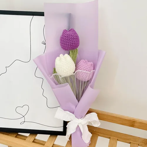 Miniatura 2 de JOMODECOR Ramo de flores de tulipán de ganchillo hecho a mano, flores artificiales tejidas para siempre con exquisita envoltura, regalo para novia