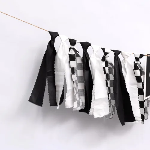 Miniatura 7 de VANGNING Cartel para silla alta de coche de carreras, cartel blanco y negro para silla de bebé, decoración de primer cumpleaños, tema de autos