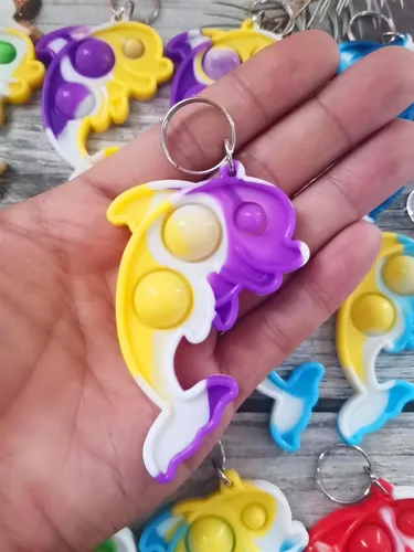 Miniatura 3 de Mini llavero de burbujas a granel, regalo de fiesta de delfín, regalo pequeño de cumpleaños para estudiantes de aula, niños y niñas