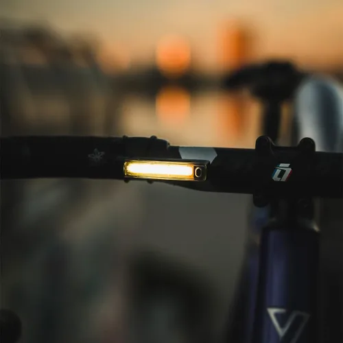Miniatura 6 de Knog Plus - Luz delantera para bicicleta, luz LED COB para bicicleta, soportes para faros delanteros en manillares, horquillas delanteras, casco