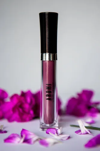Aromi Lápiz labial líquido negro cereza mate - Color de labios ciruela granate para mujer (cereza negra)
