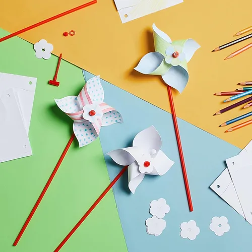 Miniatura 6 de Simgoing 200 molinetes de bricolaje para niños, papel de recuerdo de fiesta, kits de manualidades de verano, molinetes blancos a granel