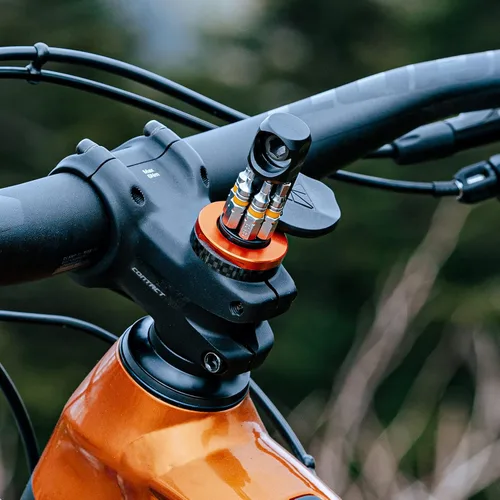 Miniatura 2 de Granite Stash RT - Multiherramienta para bicicleta de trinquete con 9 puntas almacenadas en el interior de la horquilla cónica, soporte de Naranja