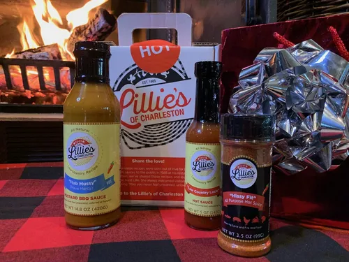 Miniatura 2 de Lillie's of Charleston Caja de regalo de variedad caliente de 3 unidades Salsa picante Loco Low Country, salsa barbacoa de mostaza Hab Mussy