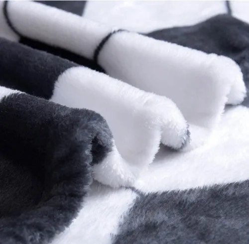 Miniatura 4 de Manta de fútbol de 50 x 60 pulgadas, manta de franela de regalo para niños, adorable manta de cama para niños, manta de franela súper suave