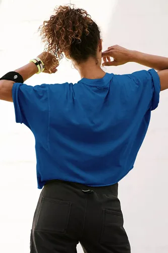 Miniatura 2 de Camisetas cortas extragrandes de entrenamiento de para mujer, estilo informal, de manga corta, hombros caídos, con dobladillo enrollado, básicas