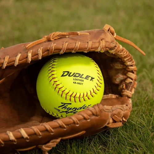 Miniatura 3 de Dudley Slowpitch Softballs Official USASB & USSSA Multiple 12 Count Options
