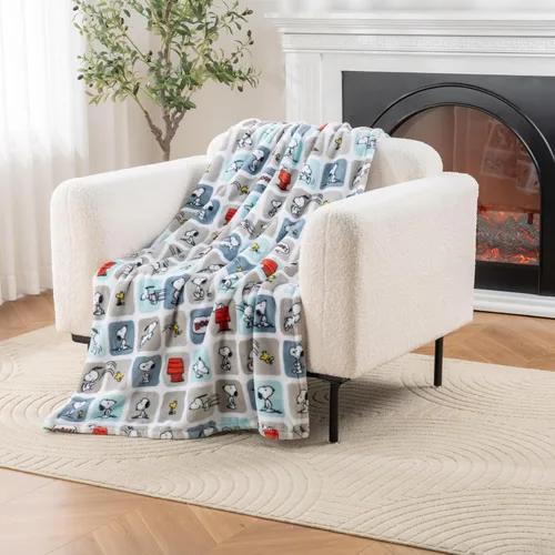 Berkshire Blanket Peanuts® VelvetLoft® - Manta de felpa de Snoopy con bonitos personajes, Snoopy, diseño a cuadros, azul, manta de 55 x 70 pulgadas