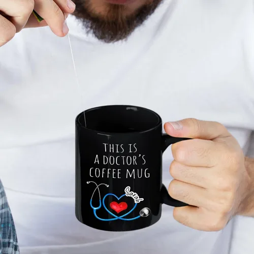 Miniatura 6 de Taza de café negra personalizada, regalo para agradecimiento al médico, divertida taza de café con texto en inglés "This Is A Doctor's Doctor's 11
