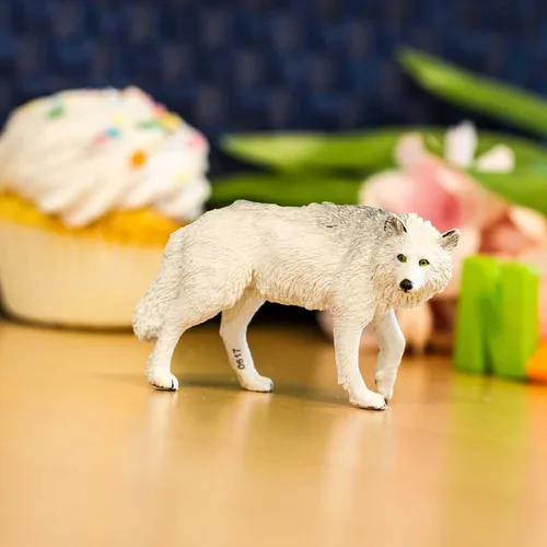 Miniatura 5 de Safari Ltd. Figura de lobo blanco, realista, pintada a mano de 3.6 pulgadas, juguete educativo para niños, niñas y niños a partir de 3 años