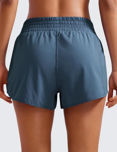 Miniatura 22 de CRZ YOGA Pantalones cortos de correr de cintura alta para mujer de 2.5 pulgadas, forro de malla de secado rápido para entrenamiento deportivo