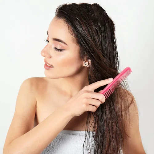 Miniatura 4 de Leinuosen Juego de 12 peines de bolsillo de plástico de dientes finos para peinar el cabello para mujeres y hombres, Peines para el cabello (Rosa)