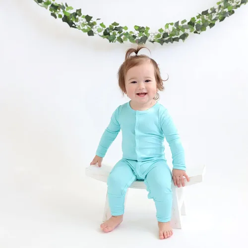 Miniatura 44 de KYTE BABY Mameluco suave unisex con cierre a presión, 97% rayón hecho de bambú, 3% elastano