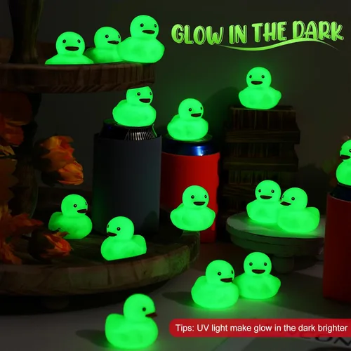 Miniatura 4 de Tradder 50 patos de goma que brillan en la oscuridad de 2 pulgadas que brillan en la oscuridad, flotador de goma para verano, para piscina, baño