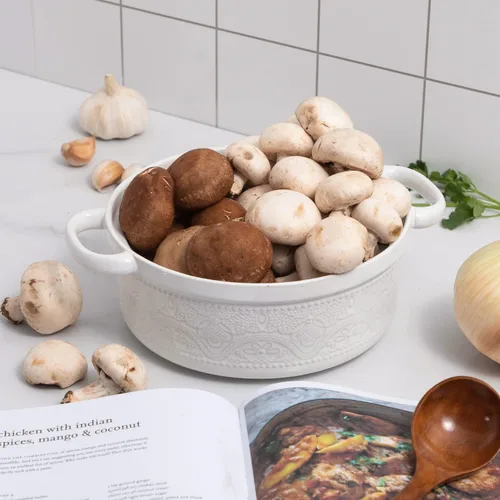 Miniatura 4 de FUN ELEMENTS - Cazuela, 2 cuartos de galón, plato con relieve de encaje con tapa, de cerámica para ir del horno a la mesa, asas redondas para servir