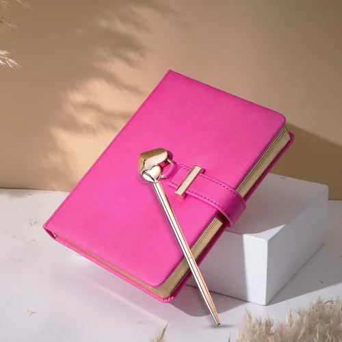 Miniatura 9 de Diario con cerradura en forma de corazón con llave, cubierta de piel sintética, diario, organizador personal, cuaderno secreto para niñas y mujeres
