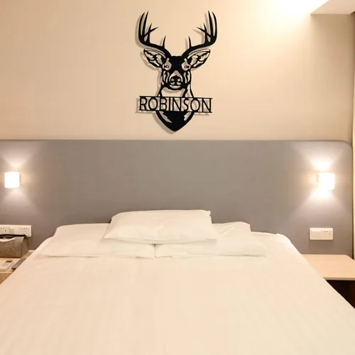 Miniatura 4 de Letrero de metal con cabeza de ciervo, decoración de cabeza de ciervo, monograma personalizado, inspirado en cazador, arte de pared de metal