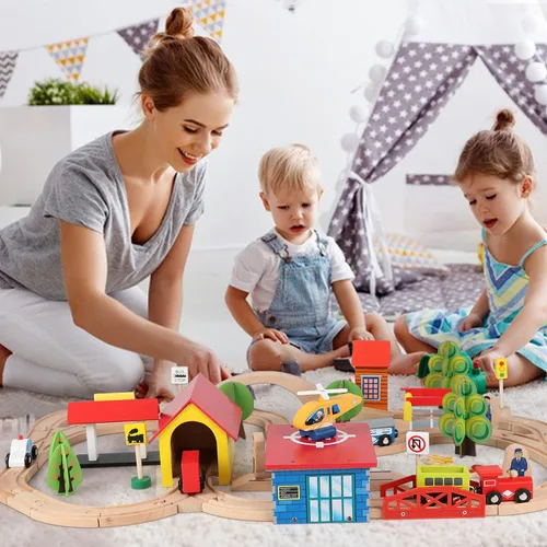 Miniatura 3 de Qilay Juego de trenes de madera de 69 piezas, pistas y trenes de madera de primera calidad para niños pequeños de 3, 4 y 5 años, juguetes de tren