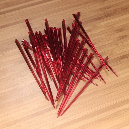 Miniatura 4 de BambooMN - Púas de prisma triangular para aperitivos y bebidas - 4.5" (11.4cm) - Rojo - 1000 piezas