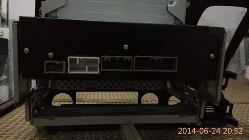 Miniatura 4 de Adaptador de interfaz auxiliar USB Honda - Charge & Play para Accord (2003-2011), CRV (2005-2011), Pilot (2006-2011), Odyssey (2005-2011), Civic