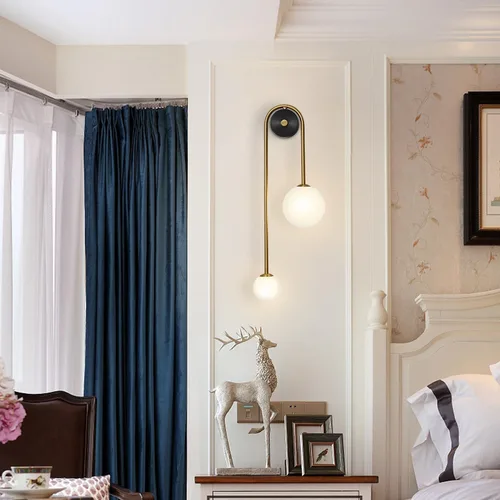 Miniatura 9 de Lámpara de pared moderna de mediados de siglo con forma de globo para interiores, 2 luces, color negro y dorado, con vidrio de leche, lámparas