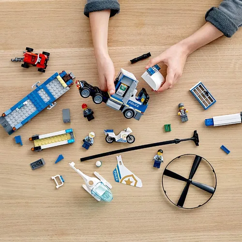 Miniatura 5 de LEGO City Police Helicopter Chase 60244 Juguete de policía, juego de construcción genial para niños (317 piezas)