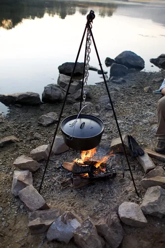 Miniatura 49 de Lodge Horno holandés de hierro fundido pre-sazonado de 8 cuartos de galón con tapa, asas duales, uso en el horno, en la estufa, en la parrilla