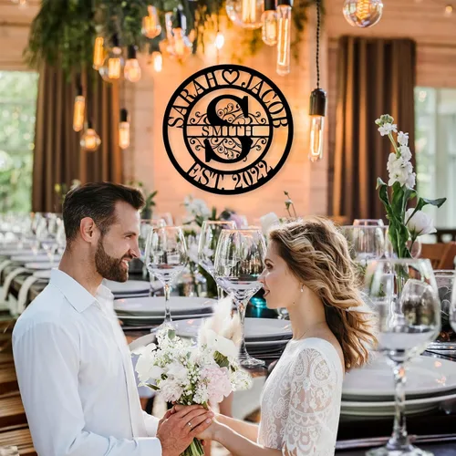 Miniatura 9 de Letreros de metal personalizados Letrero de nombre con monograma personalizado Regalos de boda para parejas 2025 Arte de pared al aire libre