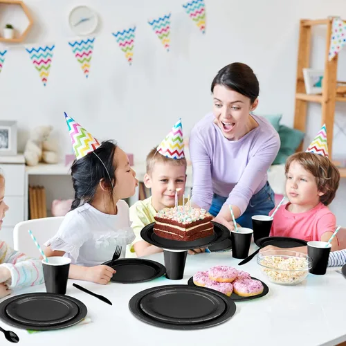 Miniatura 4 de El juego de 228 piezas de suministros negros para fiesta incluye platos de papel, vasos, servilletas negras, cucharas de plástico, tenedores
