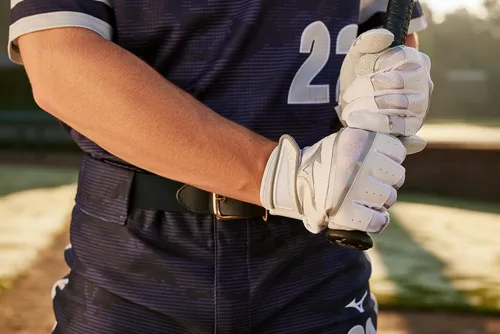 Miniatura 4 de Mizuno B-303 Guantes de béisbol para bateo Par Para adultos y jóvenes Palma de cuero de grano completo Inserciones AirMesh Solapas