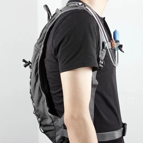 Miniatura 8 de Unigear Hydration Pack Backpack with 70 oz 2L Water Bladder for Running, Hiking, Cycling, Climbing, Camping, Biking