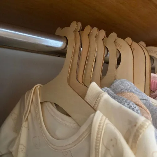 Miniatura 7 de Perchas de ropa para niños, 5/10 unidades, tendedero de madera para bebés y niños (5 piezas)