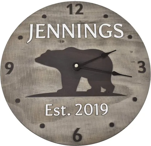 Miniatura 2 de Reloj de oso de madera hecho a mano de 11 pulgadas personalizado con apellido y año de boda